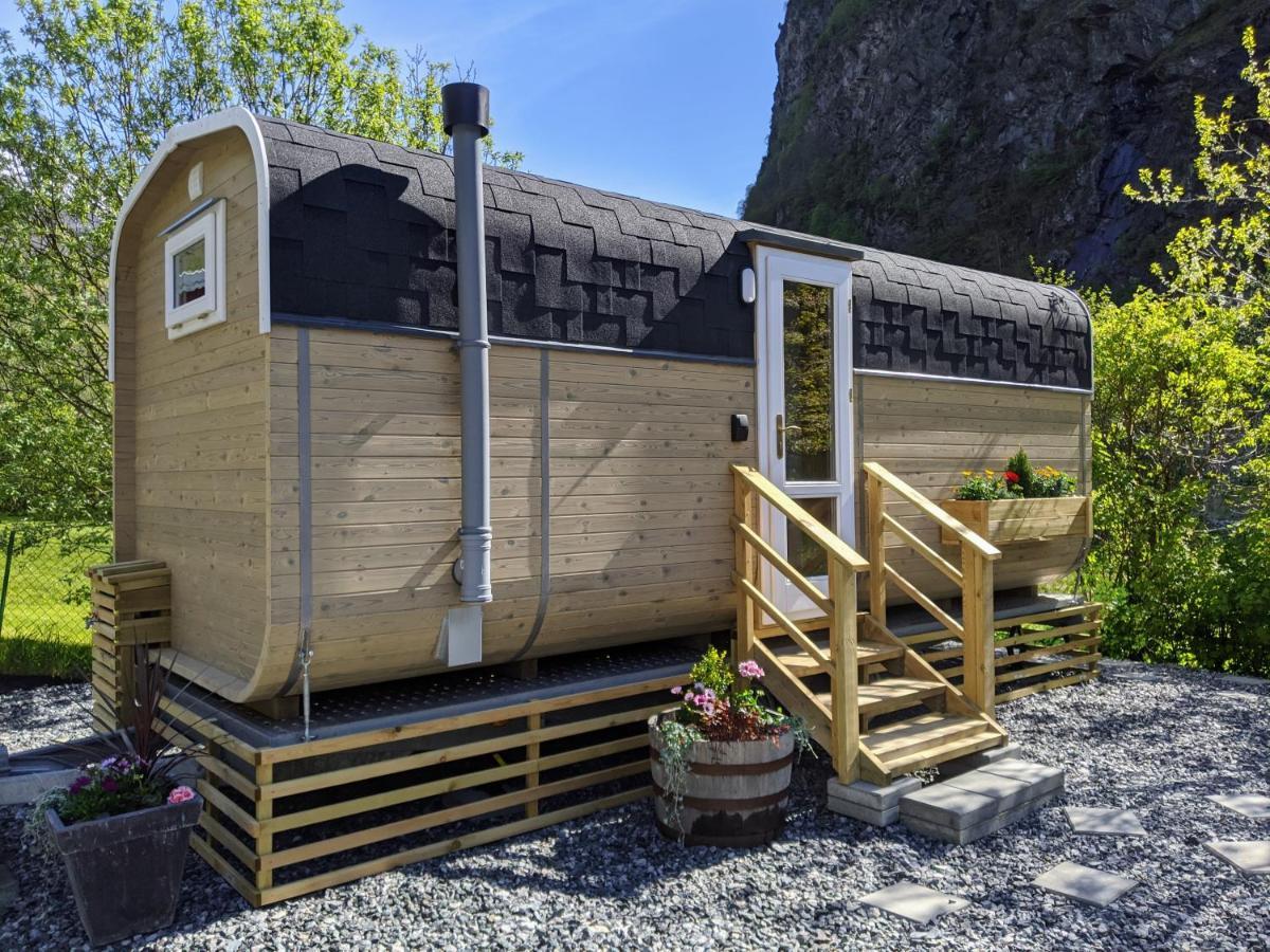 Willa Tiny House With Terrace Flåm Zewnętrze zdjęcie