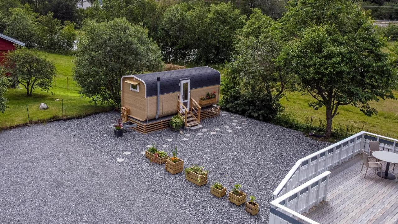 Willa Tiny House With Terrace Flåm Zewnętrze zdjęcie